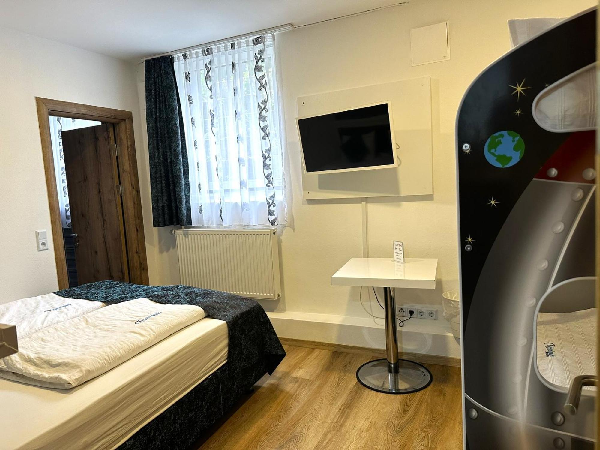 Pension Kristalpark Günzburg Dış mekan fotoğraf